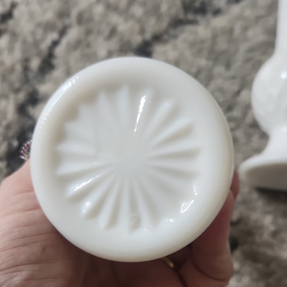 Vintage Milk Glass Vases - Picture 3 of 14